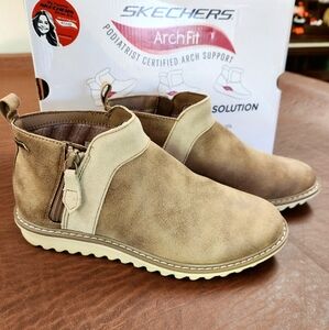 Arch Fit Skechers Tan Ankle Boot